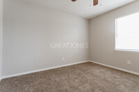 3558 Stratford Dr photo'