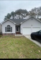 205 N Trace Ln in Columbia, SC - Building Photo