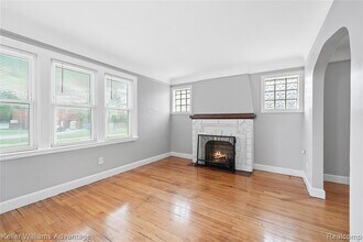 1524 Cicotte Ave in Lincoln Park, MI - Building Photo - Building Photo