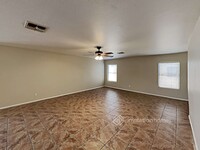 12754 W Dreyfus Dr in El Mirage, AZ - Foto de edificio - Building Photo