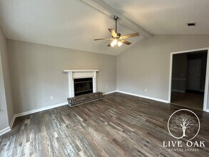 904 Willowbrook Dr in Hinesville, GA - Building Photo - Building Photo