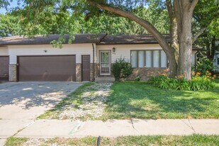 602 E 57th St in Sioux Falls, SD - Building Photo