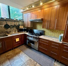 84-10 101st St in Queens, NY - Building Photo - Building Photo