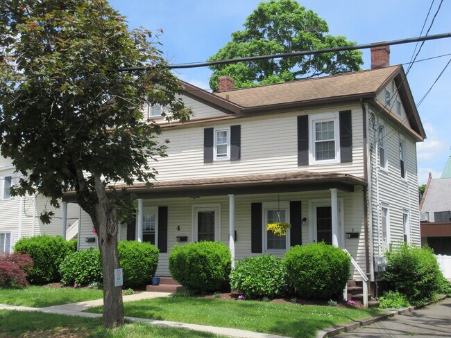 4 Lafayette St in Milford, CT - Building Photo - Building Photo