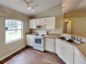 1322 Lake Idamere Blvd in Tavares, FL - Building Photo - Building Photo