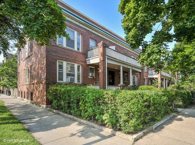 1403-05 W. Belle Plaine Ave. in Chicago, IL - Foto de edificio - Building Photo