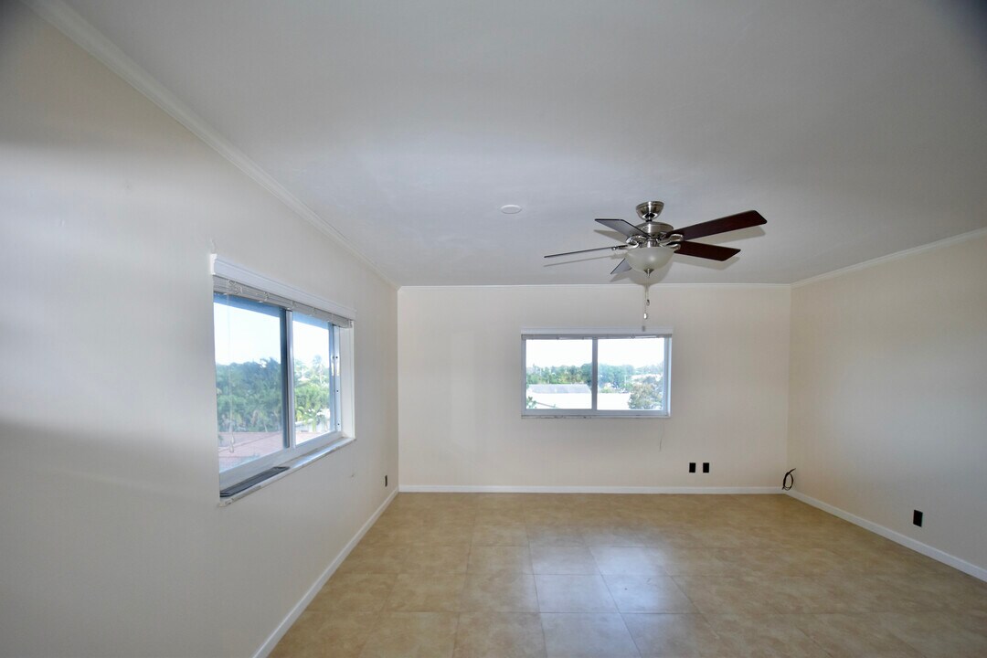 1407      NE 56th St in Fort Lauderdale, FL - Building Photo