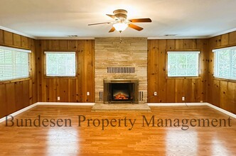 10300 Field Ln in Forestville, CA - Building Photo - Building Photo