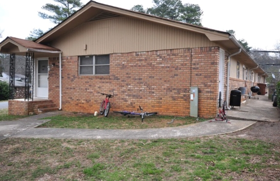 4481 Cemetary St in Powder Springs, GA - Building Photo - Building Photo