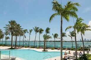 1500 Bay Rd, Unit 956S in Miami Beach, FL - Building Photo