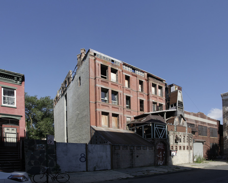 4-8 Downing St in Brooklyn, NY - Building Photo