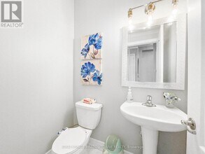 4650 Centretown Way in Mississauga, ON - Building Photo - Building Photo