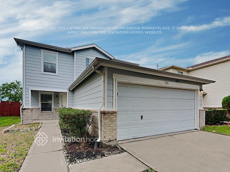 7543 Cypress Edge Dr in Cypress, TX - Foto de edificio