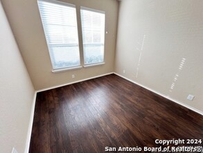 115 Tufted Crest in San Antonio, TX - Building Photo - Building Photo