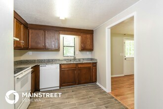 3085 Flowers Dr in Douglasville, GA - Building Photo - Building Photo