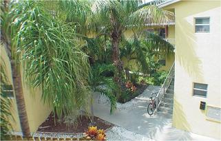 1444 Windsor Ct in Fort Lauderdale, FL - Building Photo