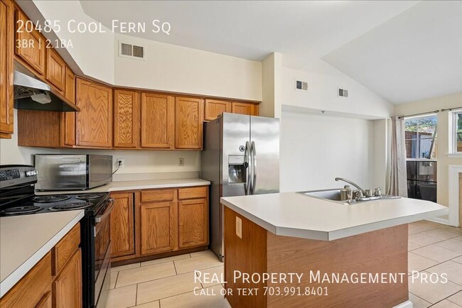 20485 Cool Fern Square in Ashburn, VA - Building Photo - Building Photo