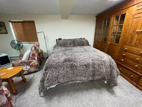 241 Wedgewood Cir in Lake In The Hills, IL - Building Photo - Building Photo