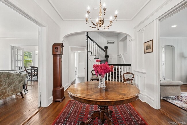 134 Old Mamaroneck Rd in White Plains, NY - Building Photo - Building Photo