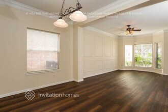 8022 Willancy Ln in Houston, TX - Building Photo - Building Photo