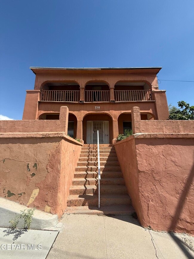714 E River Ave in El Paso, TX - Building Photo - Building Photo
