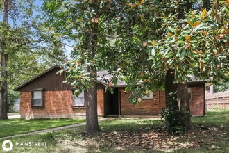 2003 Woodway Dr in New Caney, TX - Foto de edificio - Building Photo