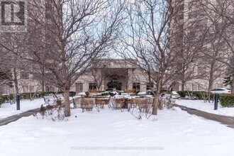 710 Humberwood Blvd in Toronto, ON - Building Photo - Building Photo