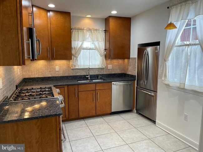 4523 Alton Pl NW in Washington, DC - Building Photo - Building Photo
