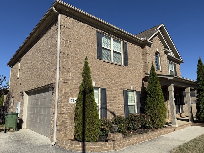 218 Woodgrove Dr NW in Madison, AL - Building Photo - Building Photo