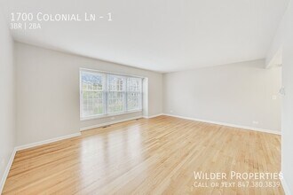 1700 Colonial Ln in Northfield, IL - Building Photo - Building Photo