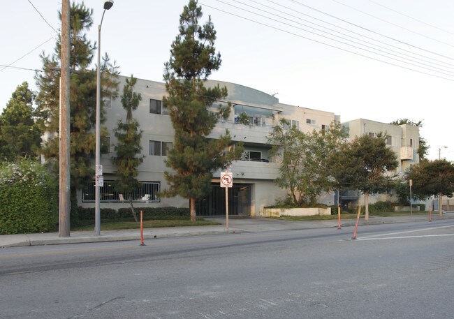 11754 Vanowen St in North Hollywood, CA - Building Photo - Building Photo