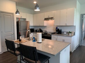 5101 Aldersgate Dr in Dublin, OH - Building Photo - Building Photo