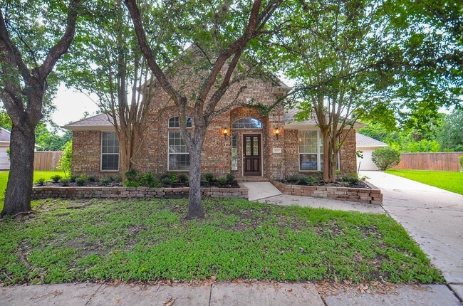 property at 2607 Grand Plantation Ct