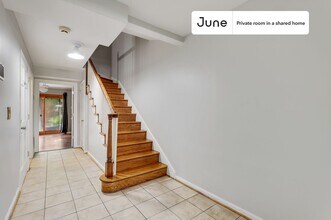 Room in Shared 7 bed/4 bath home in Washington, DC - Building Photo - Building Photo