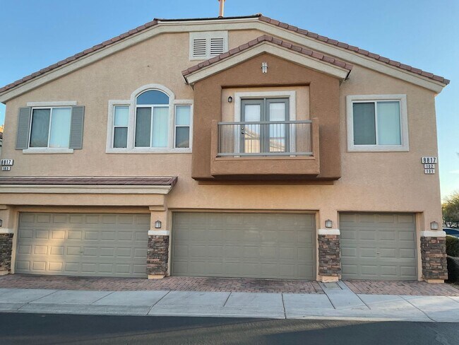 8817 Tom Noon Ave in Las Vegas, NV - Building Photo - Building Photo