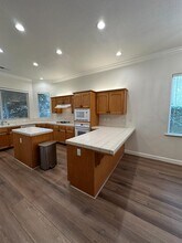 7026 N Warren Ave in Fresno, CA - Building Photo - Building Photo