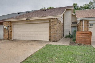 6619 Ports O Call Dr in Rowlett, TX - Building Photo
