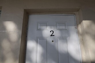 7130 W 11th Ct in Hialeah, FL - Building Photo - Building Photo