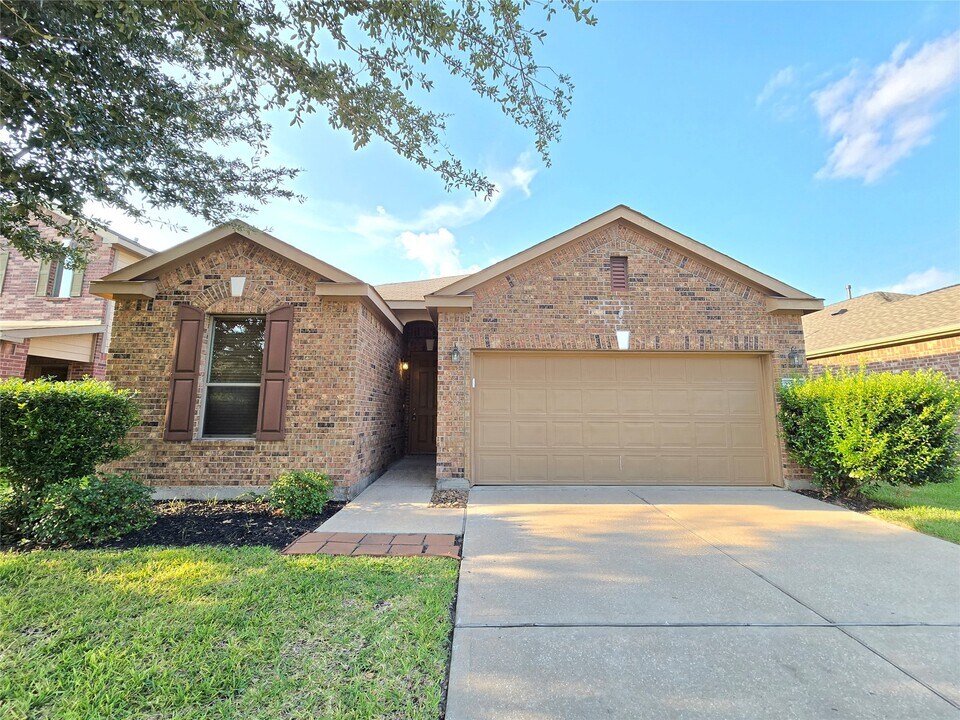 22526 Belmont Cove Ln in Katy, TX - Building Photo