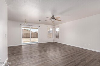 11529 W Paradise Dr in El Mirage, AZ - Building Photo - Building Photo