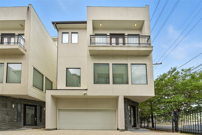 property at 1611 Spring St