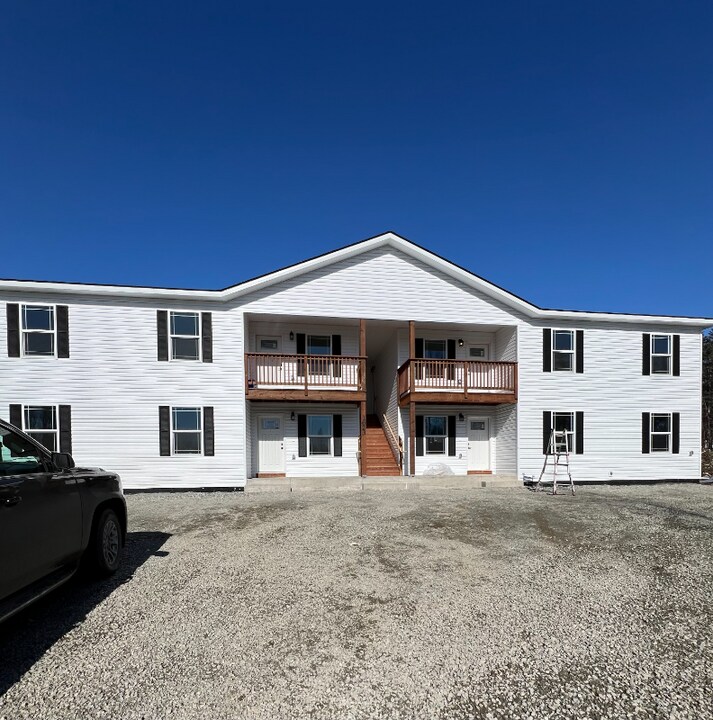 1623 S Duck Cir in Wasilla, AK - Foto de edificio