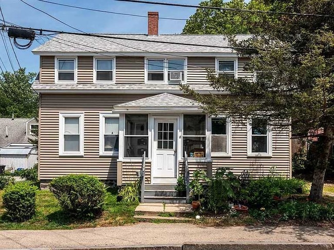 property at 8 South St