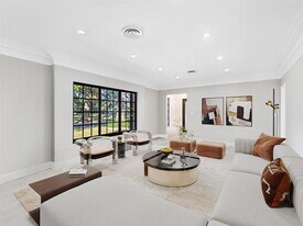 3304 Alhambra Cir in Coral Gables, FL - Building Photo