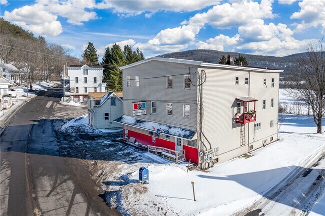 property at 51996 NY-10