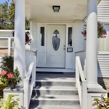 72 Oceanside Dr in Saco, ME - Building Photo - Building Photo