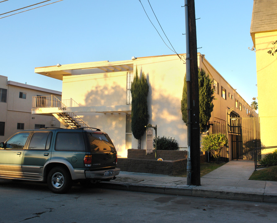 5045 Klump Ave in North Hollywood, CA - Building Photo