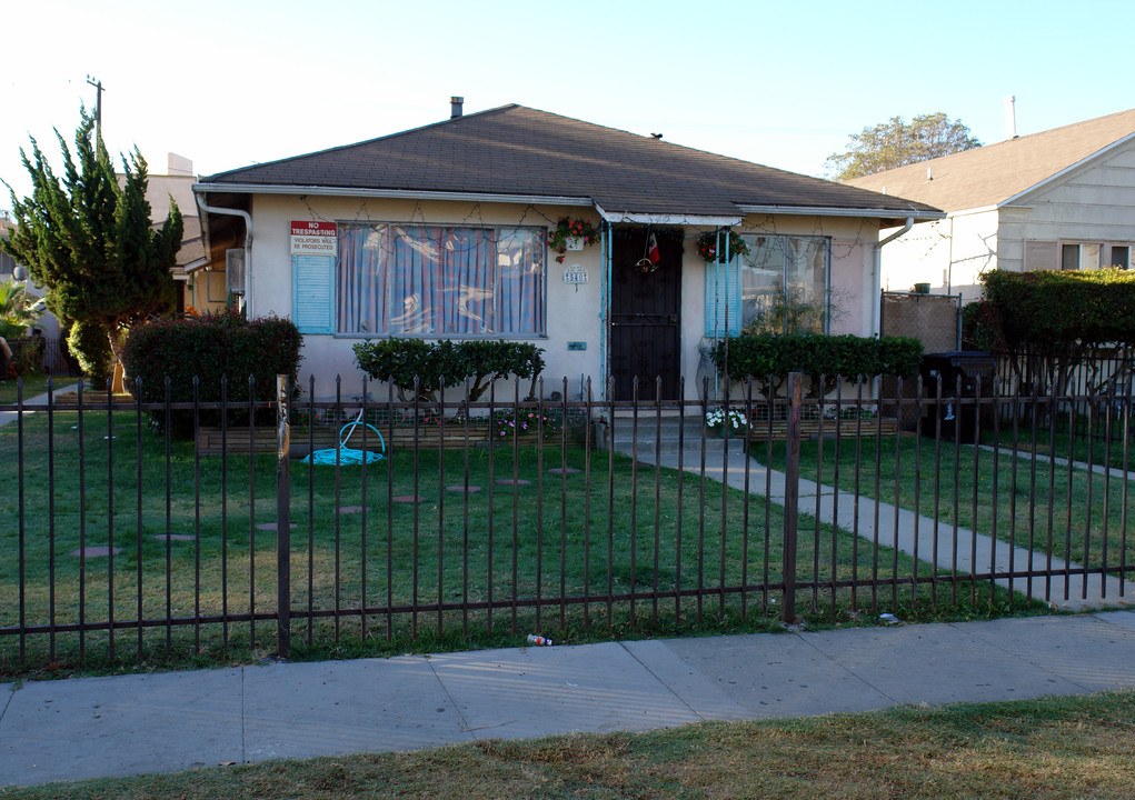 540 E 99th St in Inglewood, CA - Building Photo