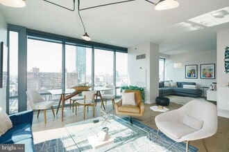 2101 Market St in Philadelphia, PA - Building Photo - Building Photo