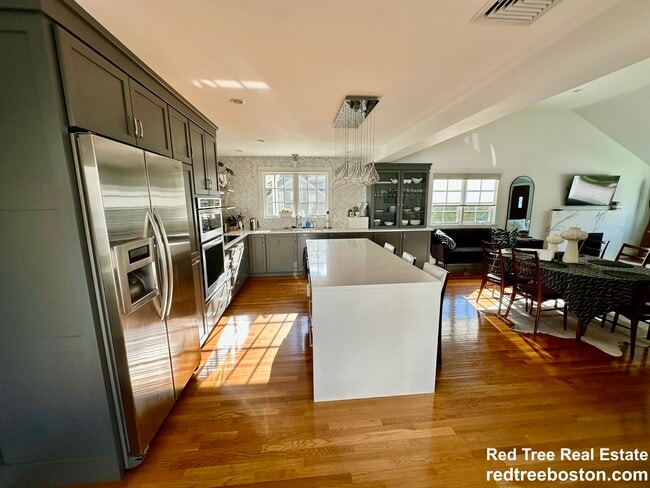 property at 3 Day Cir